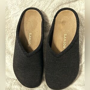 Rothy's Casual Clogs in Soft Black Size 8